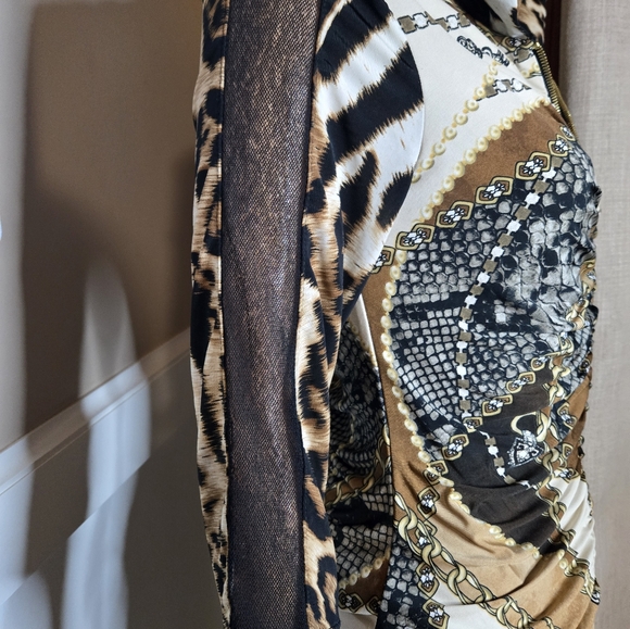 JOSEPH RIBKOFF MIXED PRINT HOODIE ZIP TOP SZ 8 - Picture 2 of 8